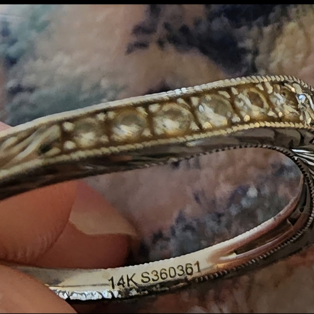 Gabriel & CO. 14kt White Gold Wedding Band Set. - Picture 6 of 8